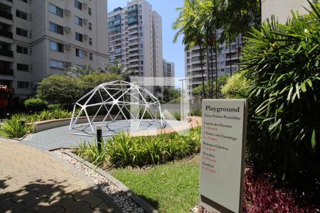Apartamento à venda com 150m², 4 quartos e 2 vagasÁrea comum - Playground