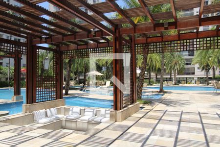 Apartamento à venda com 150m², 4 quartos e 2 vagasÁrea comum - Piscina