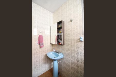 Casa à venda com 145m², 3 quartos e 2 vagasBanheiro 2