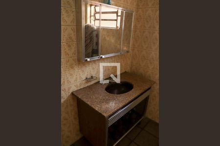 Casa à venda com 140m², 3 quartos e 2 vagas Casa à venda com 140m², 3 quartos e 2 vagasBanheiro da Suíte