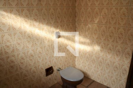 Casa à venda com 140m², 3 quartos e 2 vagas Casa à venda com 140m², 3 quartos e 2 vagasBanheiro da Suíte