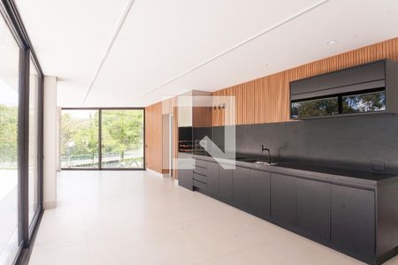 Casa de condomínio à venda com 453m², 4 quartos e 4 vagas Casa de condomínio à venda com 453m², 4 quartos e 4 vagasChurrasqueira