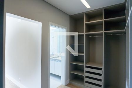 Casa de condomínio à venda com 453m², 4 quartos e 4 vagas Casa de condomínio à venda com 453m², 4 quartos e 4 vagascloset suite master