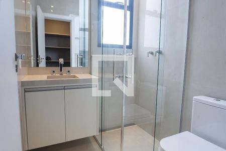 Casa de condomínio à venda com 453m², 4 quartos e 4 vagas Casa de condomínio à venda com 453m², 4 quartos e 4 vagasbanheiro suite 2