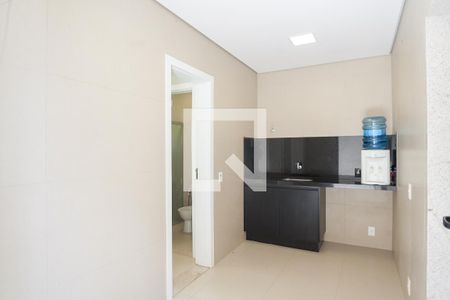 Casa de condomínio à venda com 453m², 4 quartos e 4 vagas Casa de condomínio à venda com 453m², 4 quartos e 4 vagasÁrea de Serviço