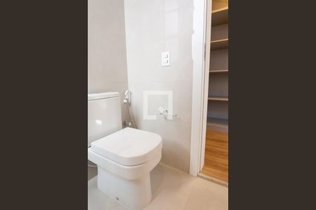 Casa de condomínio à venda com 453m², 4 quartos e 4 vagas Casa de condomínio à venda com 453m², 4 quartos e 4 vagasbanheiro suite 2