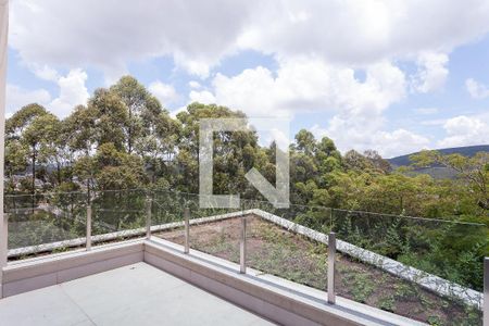 Casa de condomínio à venda com 453m², 4 quartos e 4 vagas Casa de condomínio à venda com 453m², 4 quartos e 4 vagasvaranda suite master