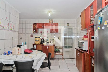 Casa à venda com 120m², 2 quartos e 2 vagas Casa à venda com 120m², 2 quartos e 2 vagasCozinha