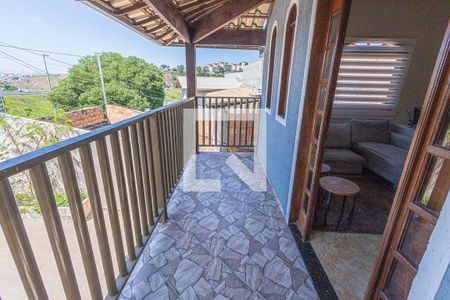 Casa à venda com 250m², 3 quartos e 2 vagasVaranda