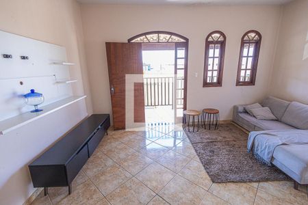 Casa à venda com 250m², 3 quartos e 2 vagasSala 