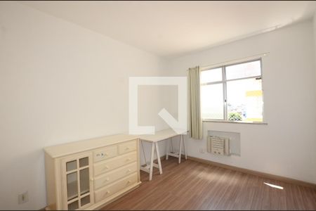 Apartamento à venda com 92m², 3 quartos e 2 vagasQuarto 2