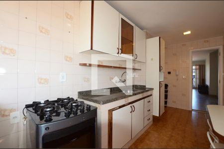 Apartamento à venda com 92m², 3 quartos e 2 vagasCozinha
