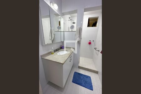 Apartamento à venda com 110m², 3 quartos e 1 vagaBanheiro Social 02