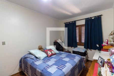 Casa à venda com 212m², 4 quartos e 4 vagas Casa à venda com 212m², 4 quartos e 4 vagasEscritório