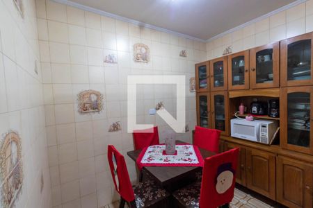 Casa à venda com 212m², 4 quartos e 4 vagas Casa à venda com 212m², 4 quartos e 4 vagasCopa