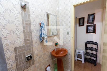 Casa à venda com 212m², 4 quartos e 4 vagas Casa à venda com 212m², 4 quartos e 4 vagasBanheiro 2