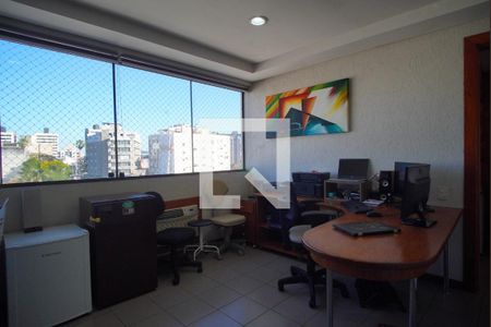 Apartamento à venda com 220m², 1 quarto e 3 vagasEscritório