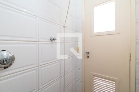 Apartamento à venda com 100m², 3 quartos e 2 vagas Apartamento à venda com 100m², 3 quartos e 2 vagasBanheiro de serviço