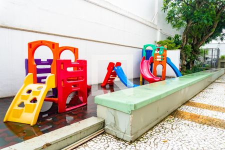 Apartamento à venda com 100m², 3 quartos e 2 vagas Apartamento à venda com 100m², 3 quartos e 2 vagasÁrea comum - Playground