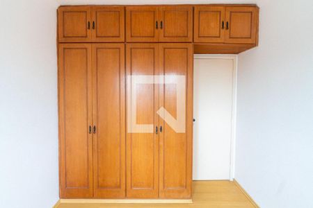 Apartamento à venda com 100m², 3 quartos e 2 vagas Apartamento à venda com 100m², 3 quartos e 2 vagasQuarto 2 - Armários