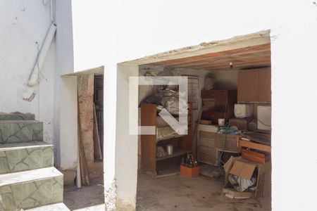 Casa à venda com 125m², 2 quartos e 1 vagaPorão