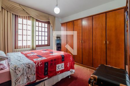 Casa à venda com 285m², 3 quartos e 6 vagas Casa à venda com 285m², 3 quartos e 6 vagasQuarto 3