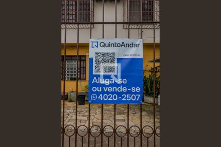 Casa à venda com 285m², 3 quartos e 6 vagas Casa à venda com 285m², 3 quartos e 6 vagasPlaquinha instalada