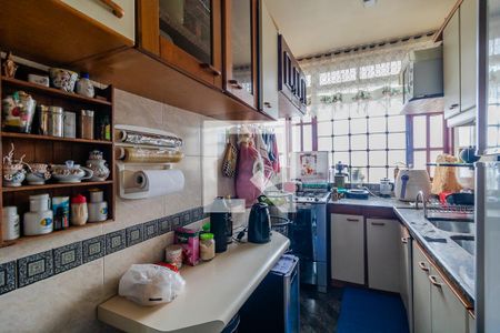 Casa à venda com 285m², 3 quartos e 6 vagas Casa à venda com 285m², 3 quartos e 6 vagasCozinha