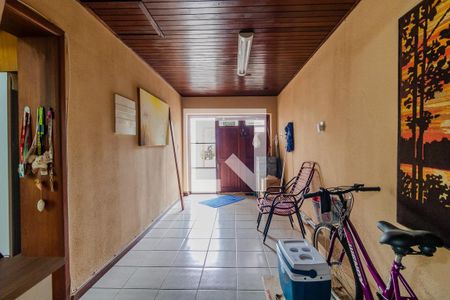 Casa à venda com 285m², 3 quartos e 6 vagas Casa à venda com 285m², 3 quartos e 6 vagasGaragem