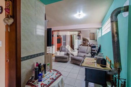 Casa à venda com 285m², 3 quartos e 6 vagas Casa à venda com 285m², 3 quartos e 6 vagasCozinha