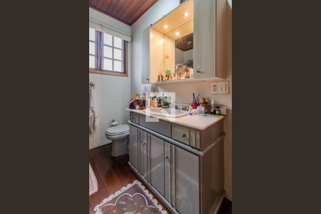 Casa à venda com 285m², 3 quartos e 6 vagas Casa à venda com 285m², 3 quartos e 6 vagasQuarto 3 - suíte