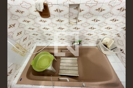 Casa à venda com 300m², 4 quartos e 5 vagasBanheiro da Suíte 1