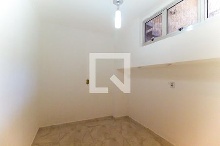 Quarto 1 de casa para alugar com 2 quartos, 100m² em Parque Savoi City, São Paulo