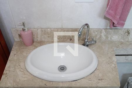 Casa à venda com 145m², 2 quartos e 2 vagasBanheiro da Suíte 1