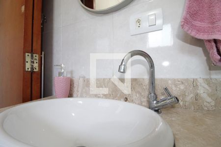 Casa à venda com 145m², 2 quartos e 2 vagasBanheiro da Suíte 1