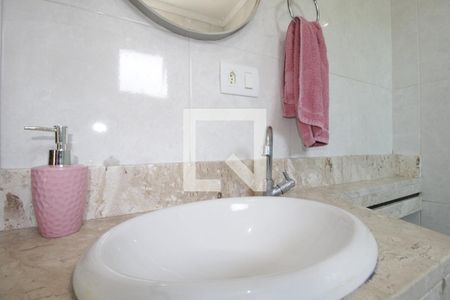 Casa à venda com 145m², 2 quartos e 2 vagasBanheiro da Suíte 1