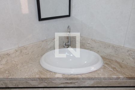 Casa à venda com 145m², 2 quartos e 2 vagasBanheiro da Suíte 2