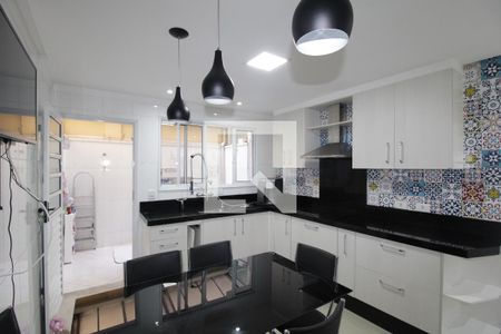 Casa à venda com 145m², 2 quartos e 2 vagasCozinha