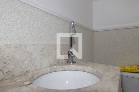 Casa à venda com 145m², 2 quartos e 2 vagasLavabo