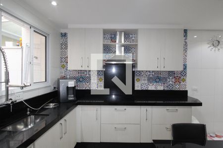 Casa à venda com 145m², 2 quartos e 2 vagasCozinha