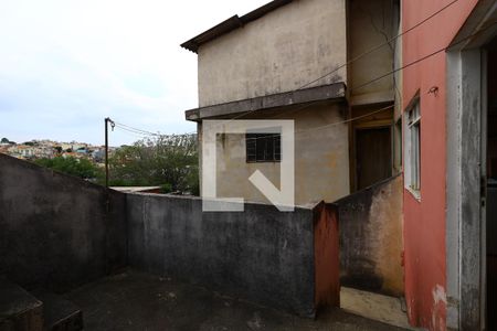 Casa à venda com 148m², 2 quartos e 1 vagaFundos