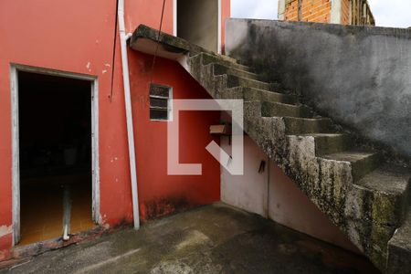 Casa à venda com 148m², 2 quartos e 1 vagaFundos