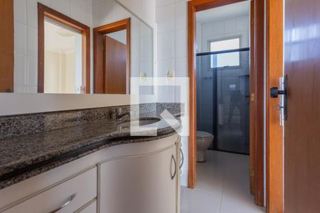 Apartamento à venda com 173m², 4 quartos e 3 vagas Apartamento à venda com 173m², 4 quartos e 3 vagasBanheiro da Suíte 2