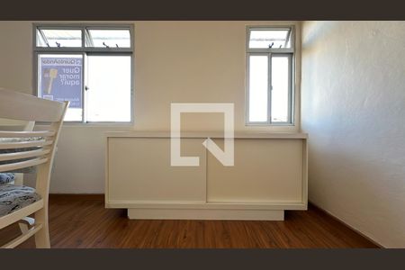 Sala de apartamento para alugar com 2 quartos, 36m² em São Braz, Curitiba