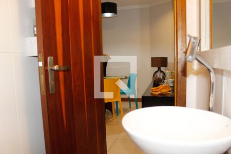 Casa à venda com 178m², 3 quartos e 2 vagas Casa à venda com 178m², 3 quartos e 2 vagasLavabo