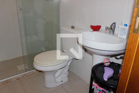 Casa à venda com 178m², 3 quartos e 2 vagas Casa à venda com 178m², 3 quartos e 2 vagasBanheiro Social