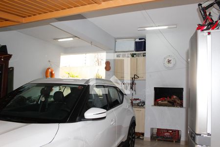 Casa à venda com 178m², 3 quartos e 2 vagas Casa à venda com 178m², 3 quartos e 2 vagasGaragem