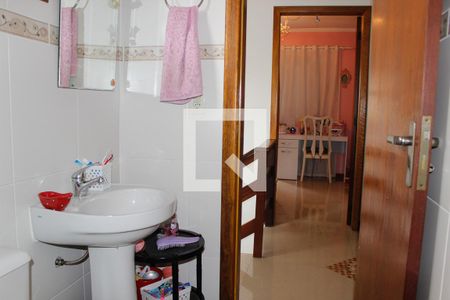 Casa à venda com 178m², 3 quartos e 2 vagas Casa à venda com 178m², 3 quartos e 2 vagasBanheiro Social