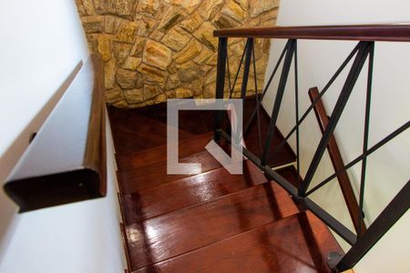 Casa à venda com 250m², 3 quartos e 4 vagas Casa à venda com 250m², 3 quartos e 4 vagasESCADARIA DE ACESSOS