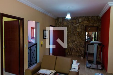 Casa à venda com 250m², 3 quartos e 4 vagas Casa à venda com 250m², 3 quartos e 4 vagasSALA DE CONVÍVIO/TV